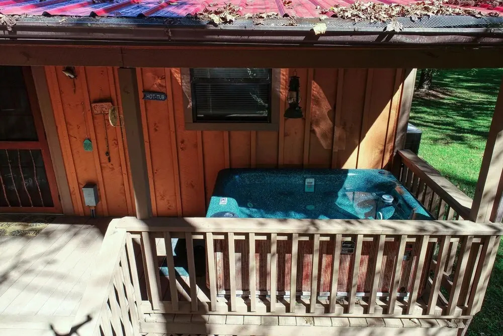 Wandering Creek - 2 Bedrooms, 1 Baths, Sleeps 6 Cabin by RedAwning