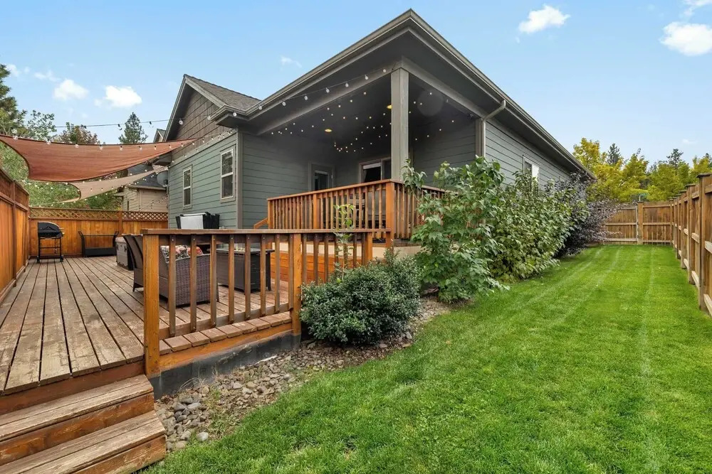 Hot-tub, Pet-friendly, 30 min to Mt Bachelor!
