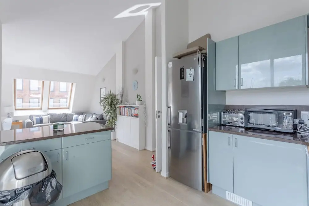 Modern 2 Bedroom Home With a View