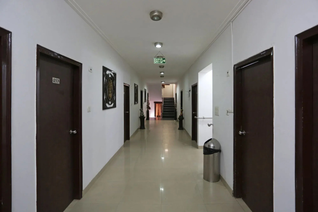 Hotel Om Paradise by OYO