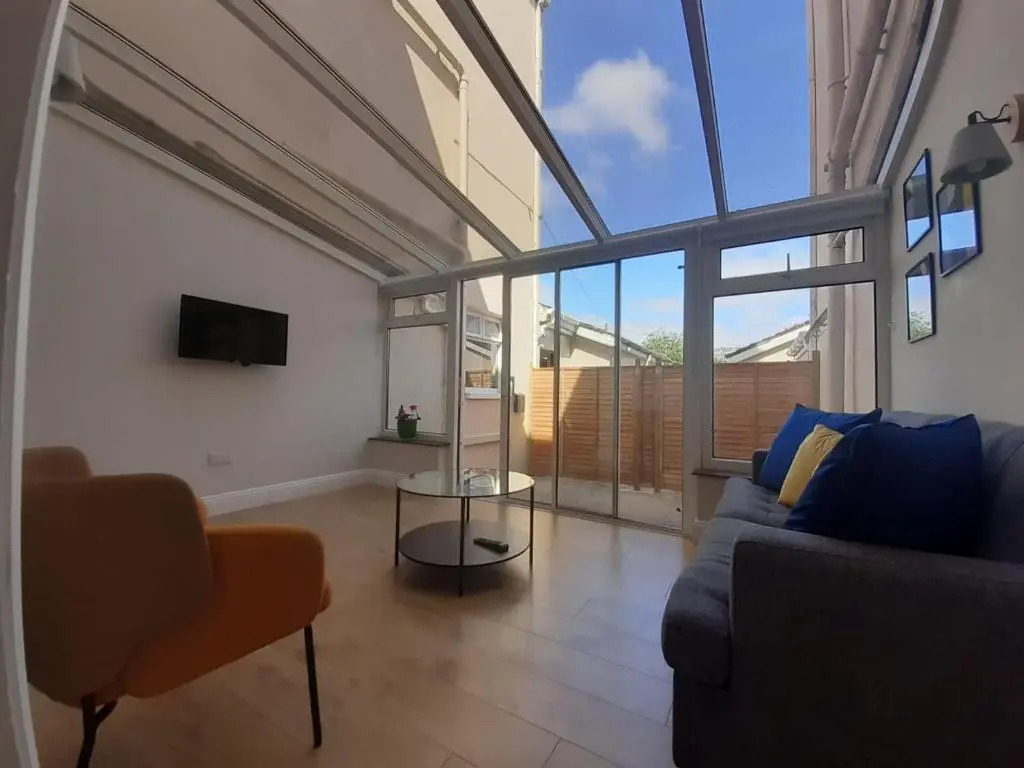 Crawford House - ScholarLee Living Apartments