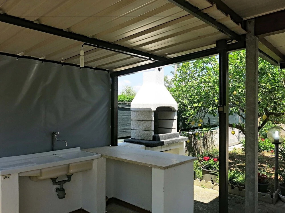 Merly-Villa 250mt dal mare