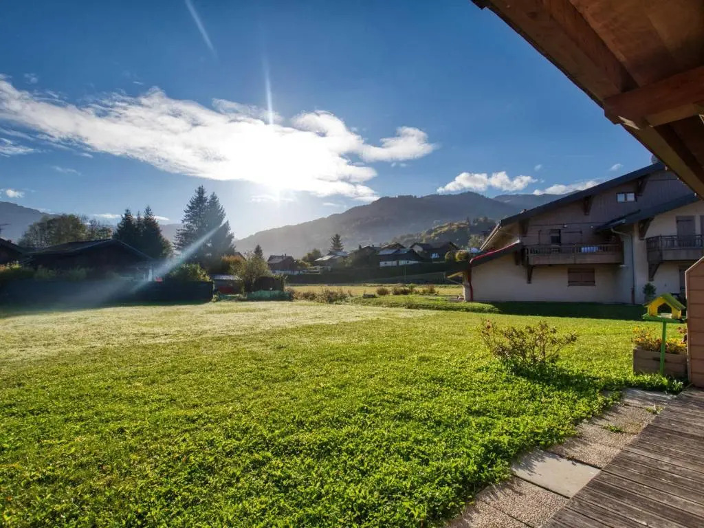Charmant T3 avec terrasse et vue montagnes, 2 chambres à Morillon - FR-1-642-25