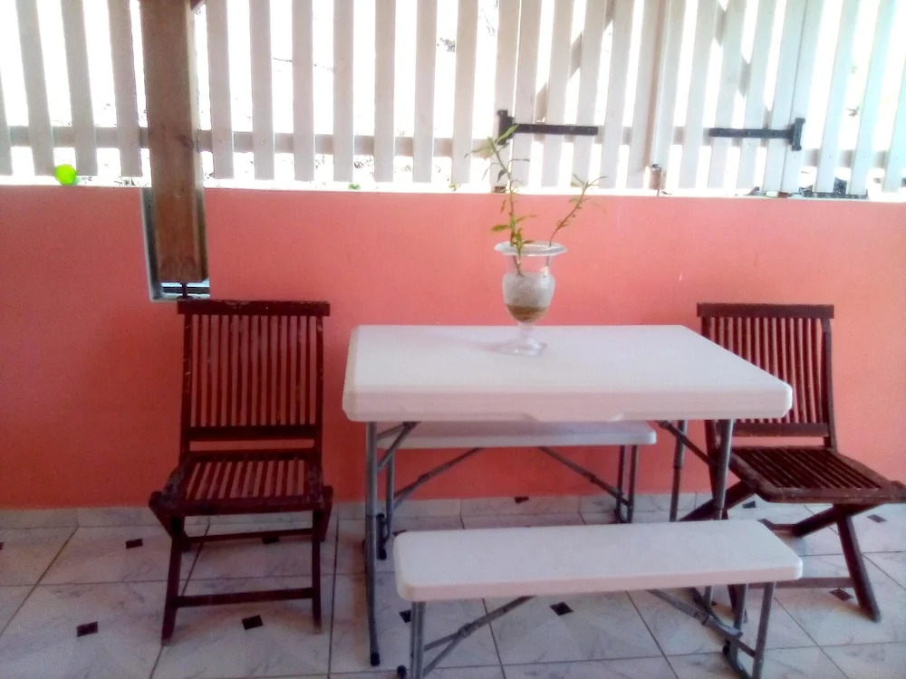 House with One Bedroom in Deshaies, with Furnished Garden And Wifi - 200 M From the Beach