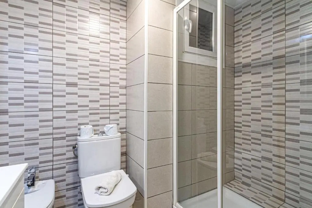 Residencial Costamar next Bcn, 50m beach with swimmingpool