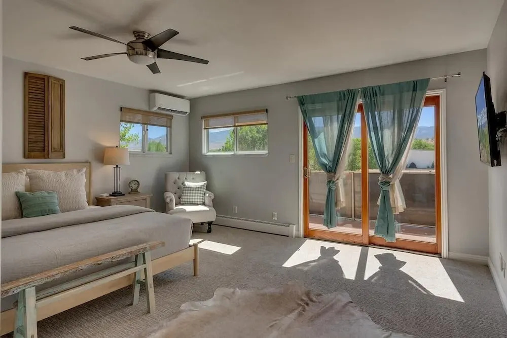@ Marbella Lane - Eccentric 4BR Modern Ranch Home