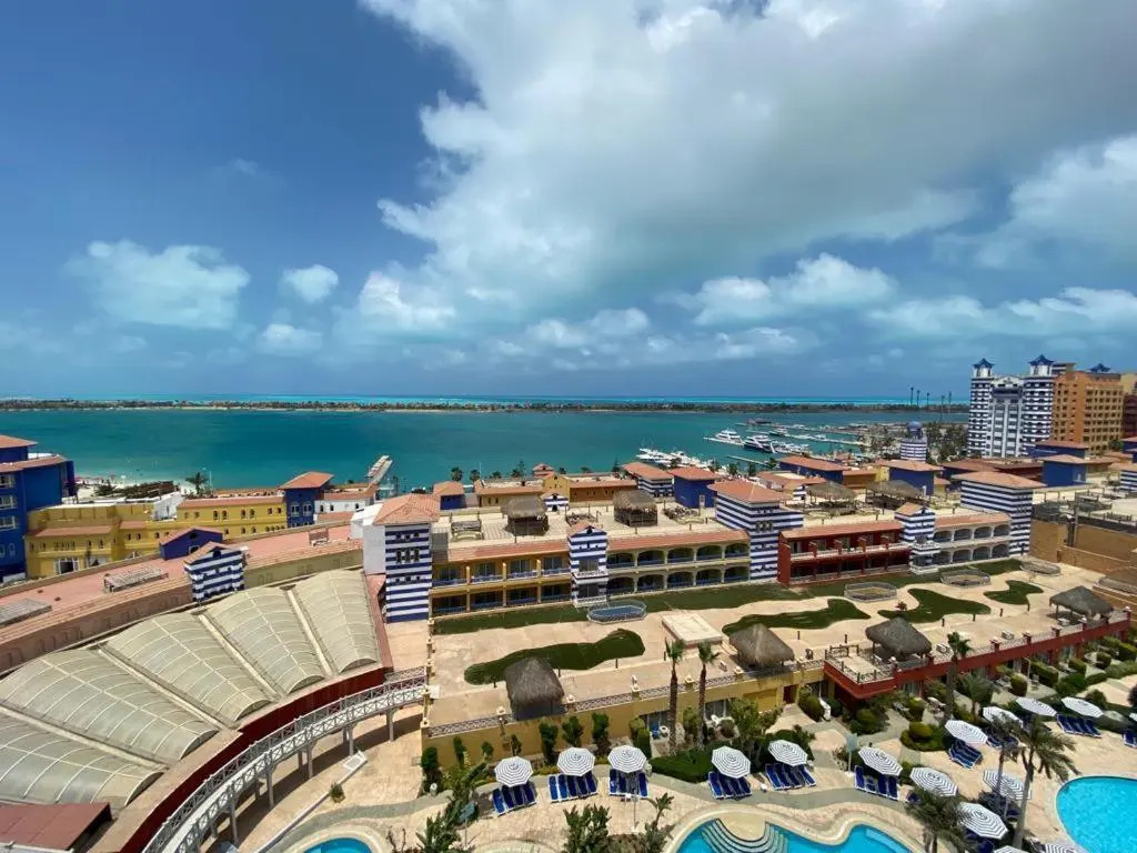 Porto Marina Sea view Families Only