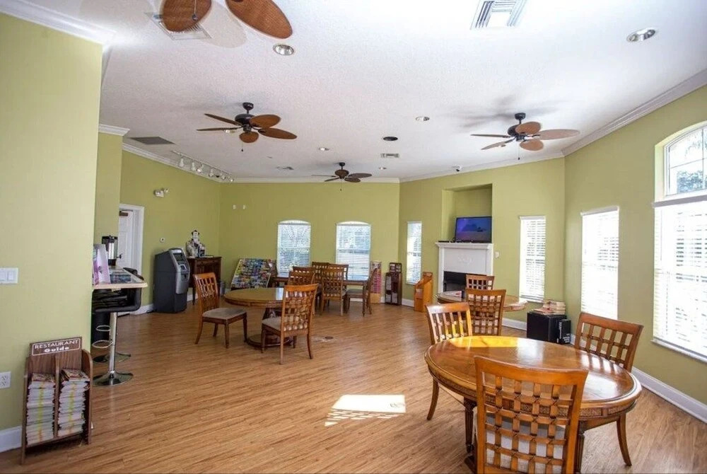1 In A Minion At Emerald Island By Shine Villas414 3 Bedroom Townhouse