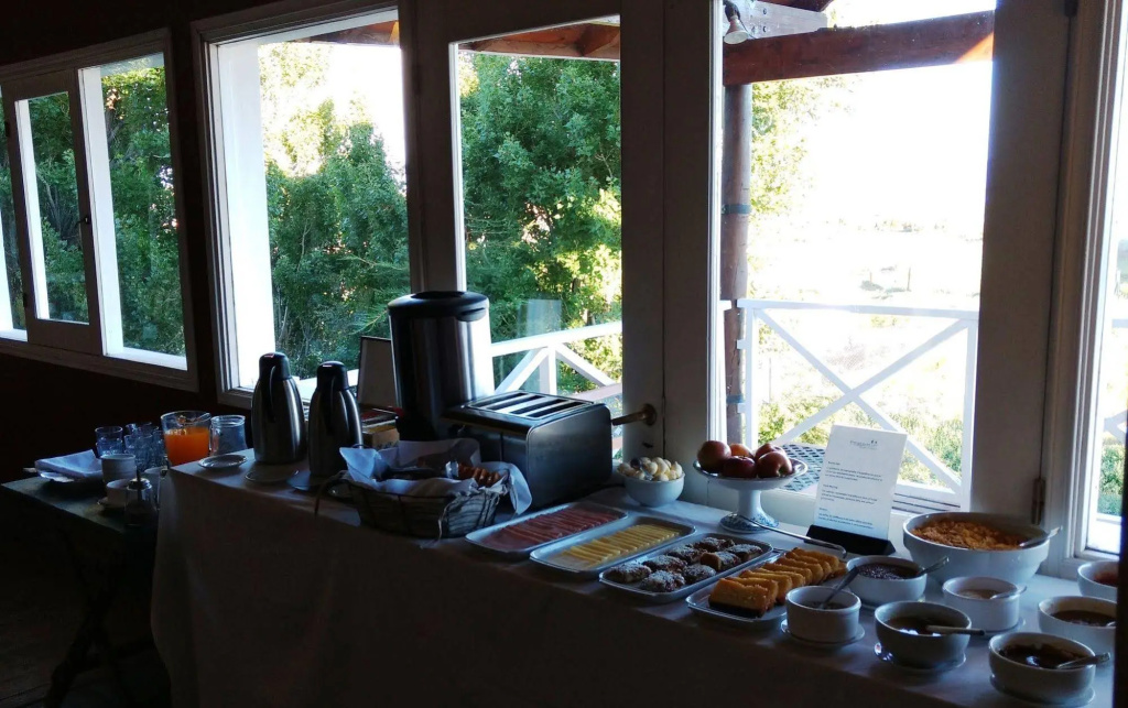 Hosteria Cauquenes De Nimez