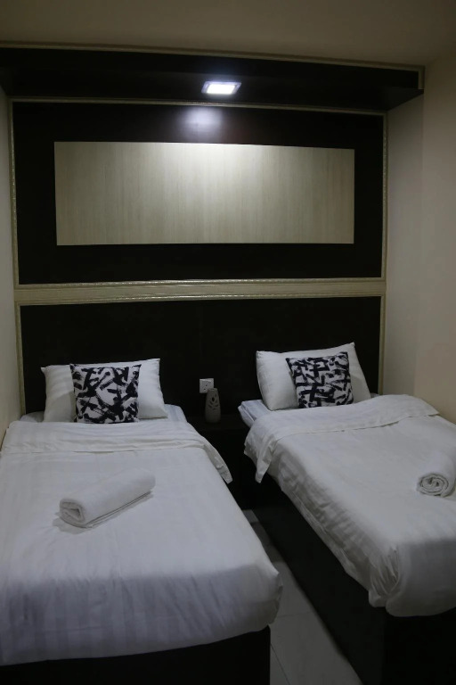 OYO 90143 Niche Valley Hotel