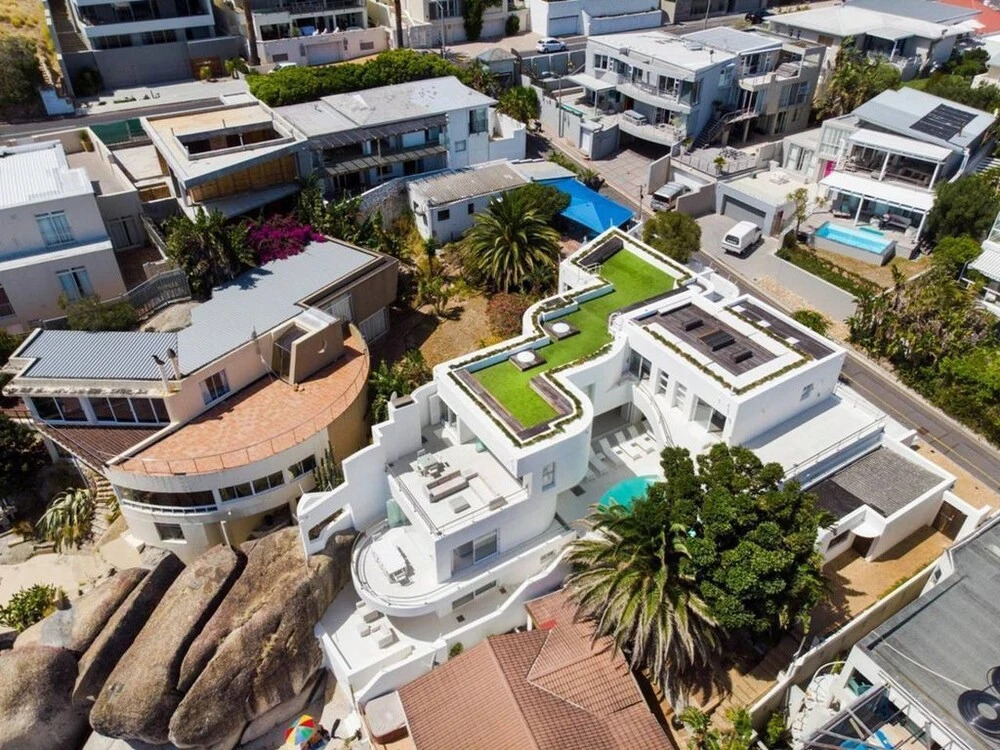 Beta Beach Six Bedroom House Sleeps 12