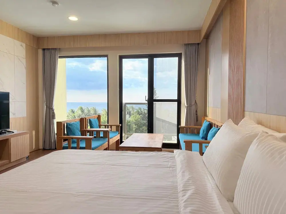 Light Haus Inn