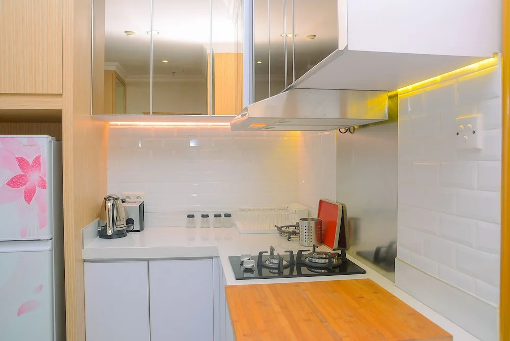 Modern Studio at Titanium Square Apartment By Travelio