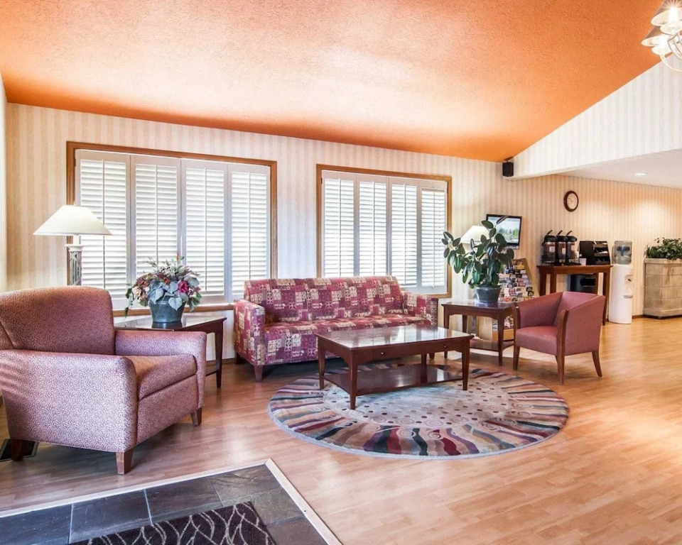The Hotel B