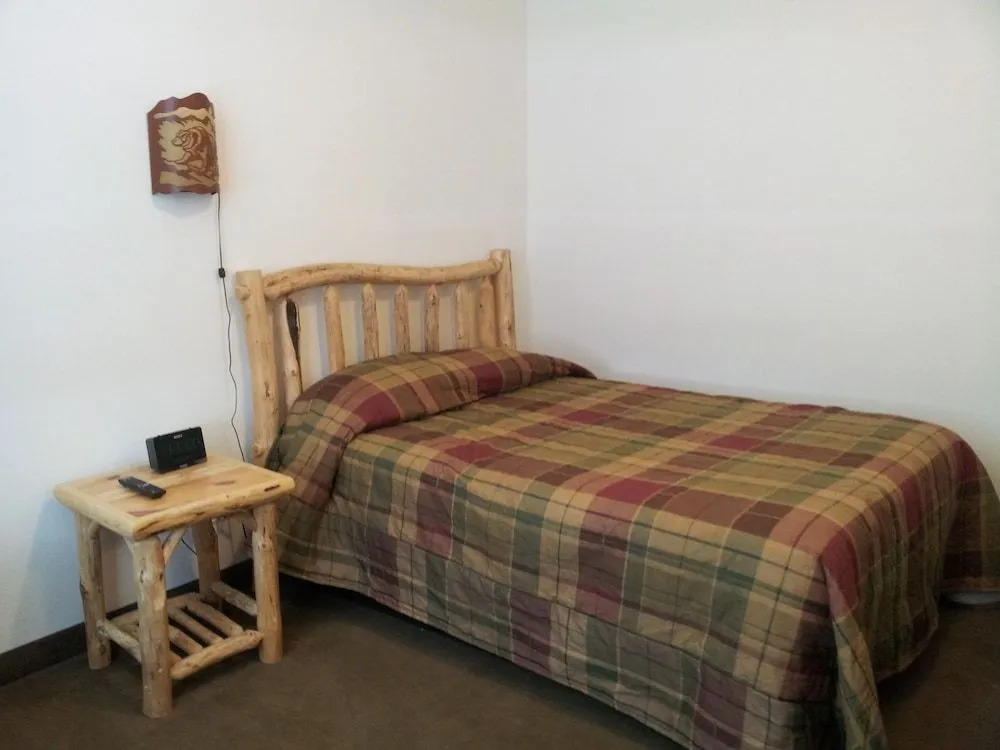 Bears Den Lodge