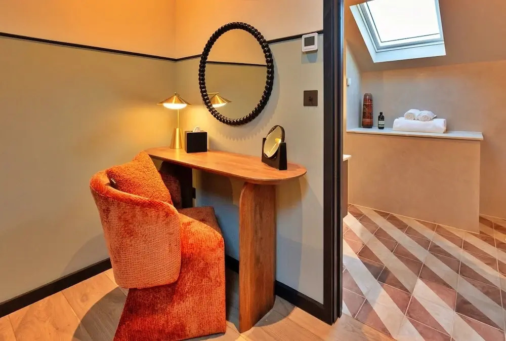 Holiday Home in Kent With Hot Tub & Games Room