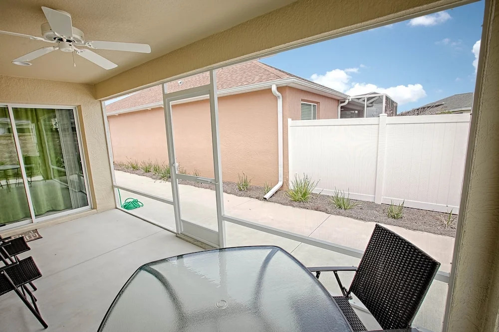 Waterbury Place Home 3 Bedroom by The VIR Group