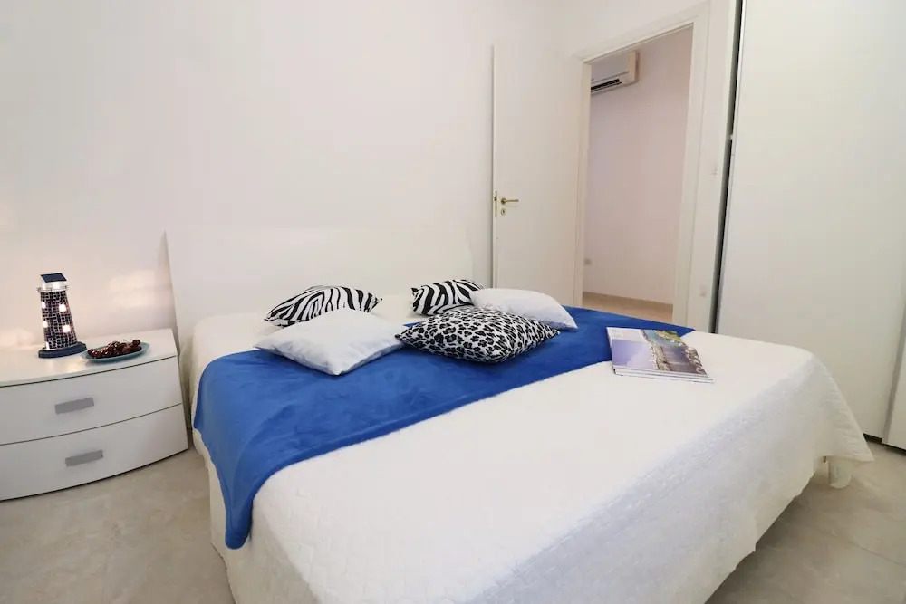 Holiday Home "angel" in Otranto, Apartment With 4 Beds, With sea View