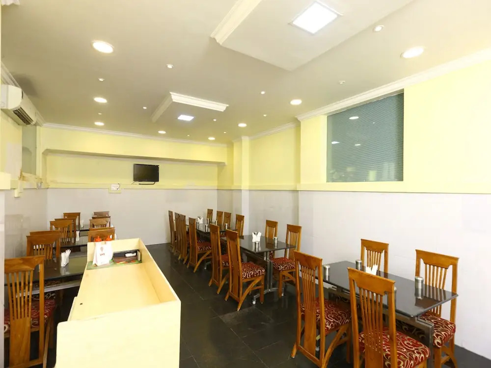 OYO 10630 Hotel Nano Turf
