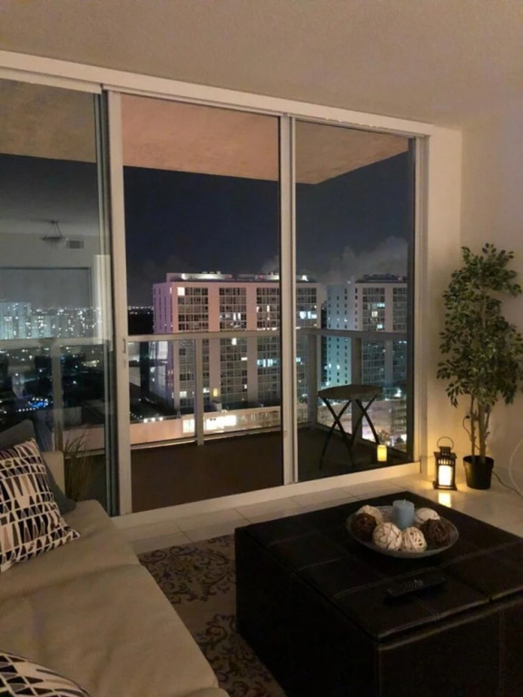 Sunny Isles 2 Bedroom