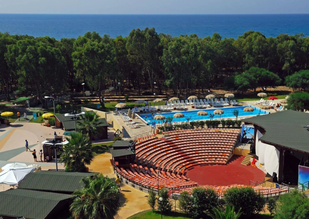 Serenè Resort