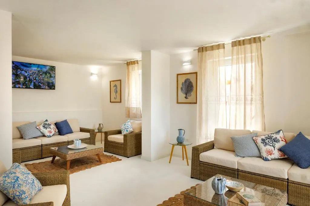 Mercury Beach Hotel