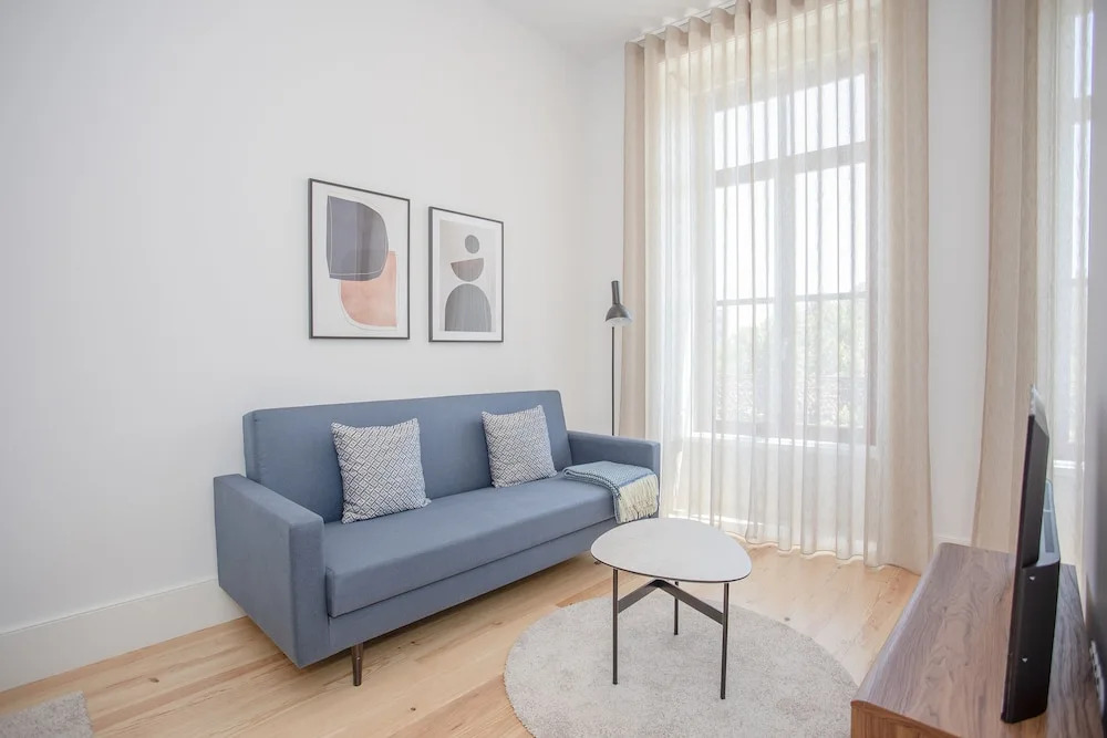 Liiiving in Porto-City View Apartment 2F