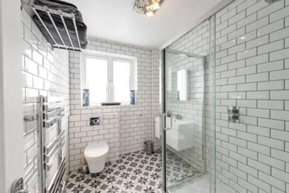 Prime Pimlico 3 Bedroom Flat With Roof Terrace