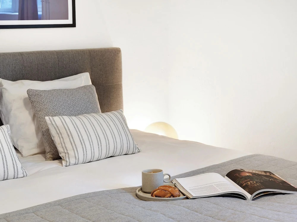 Charm 3 - Cozy 1-bdr Apt With Shared Garden