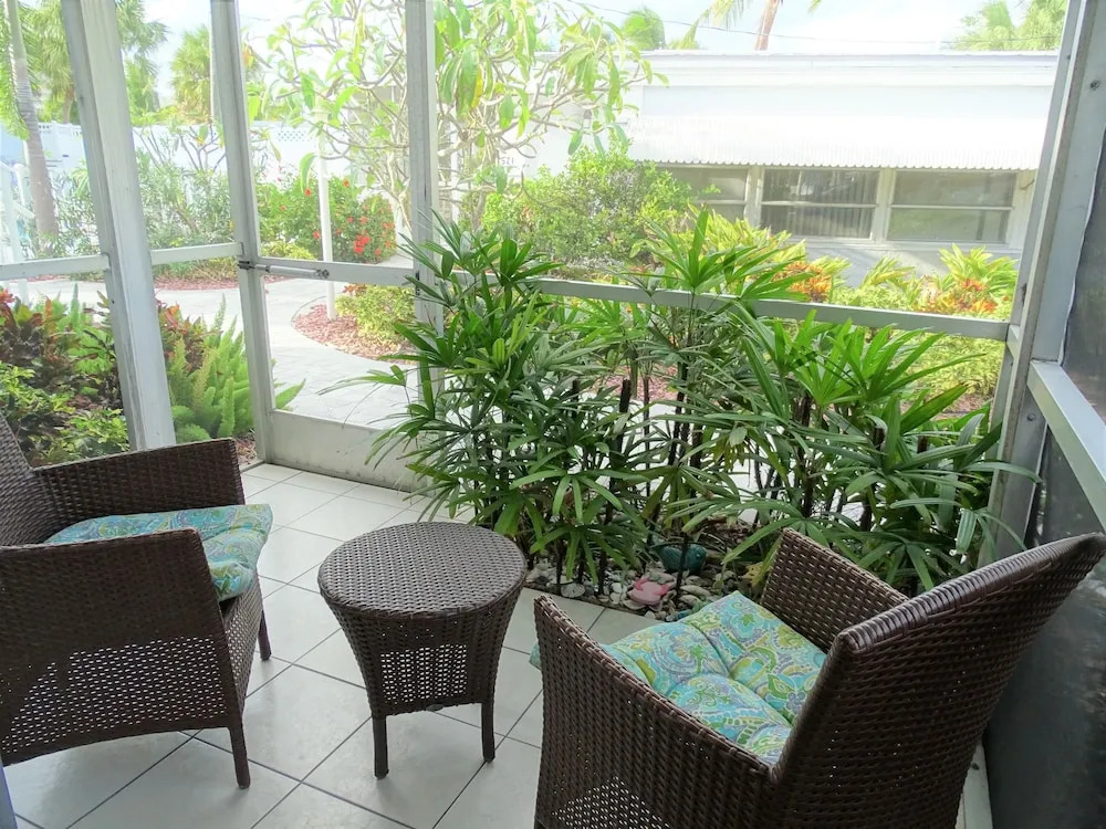 Village West 101 1 Bedroom 1 Bathroom Apts