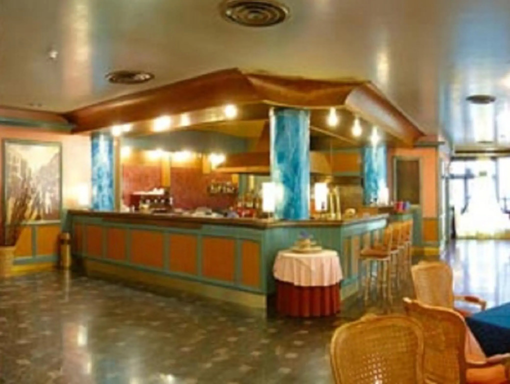 Russott Hotel