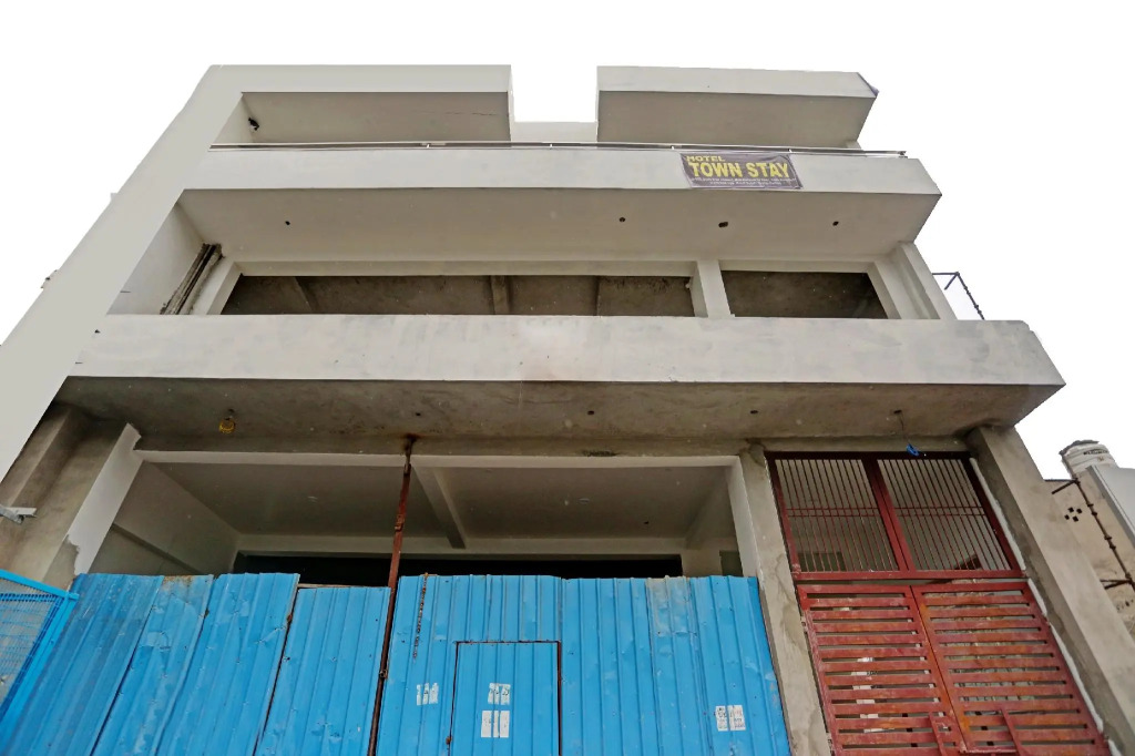 OYO 81764 Hotel Town stay