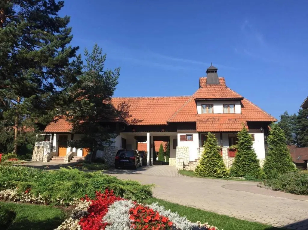 Kraljevi Konaci Zlatibor