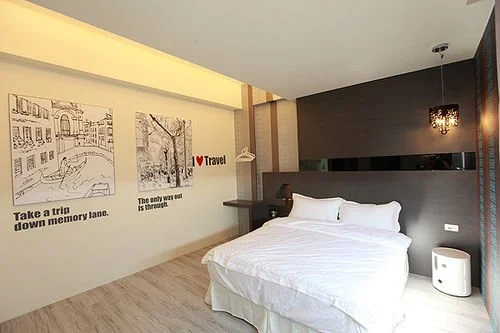 I See U 298 Hostel