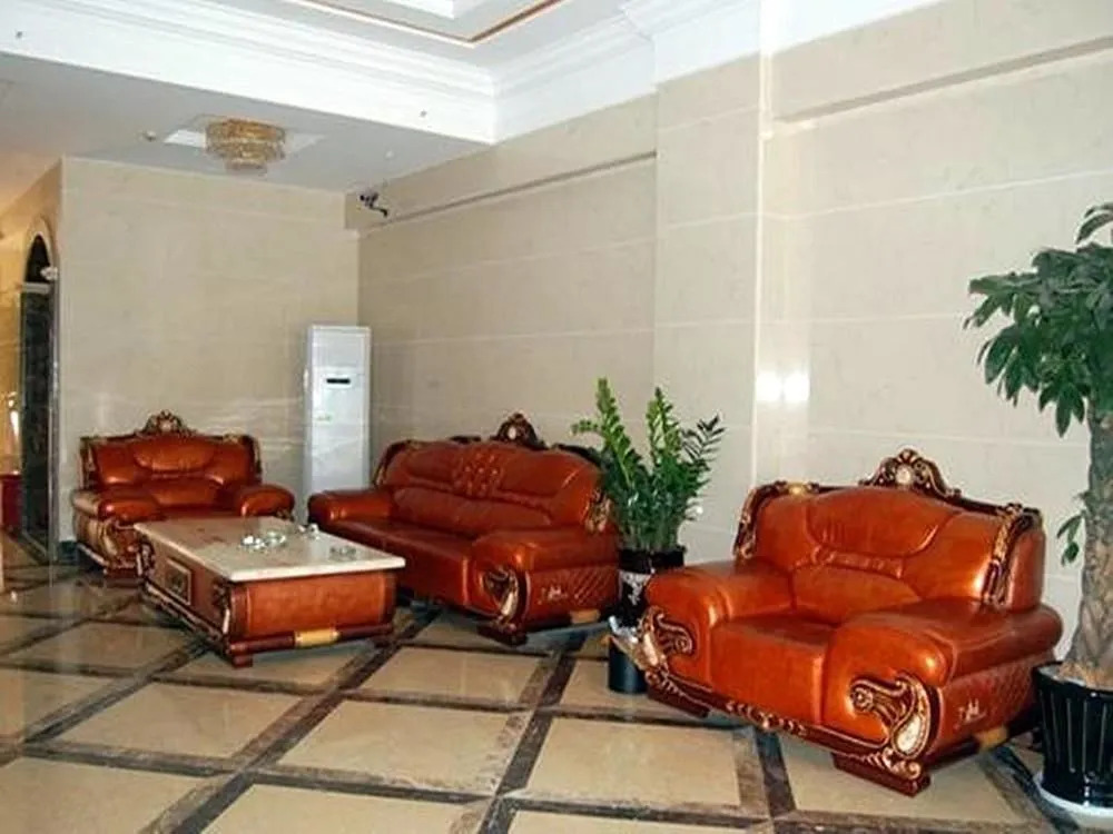 Golden Harbour Hotel