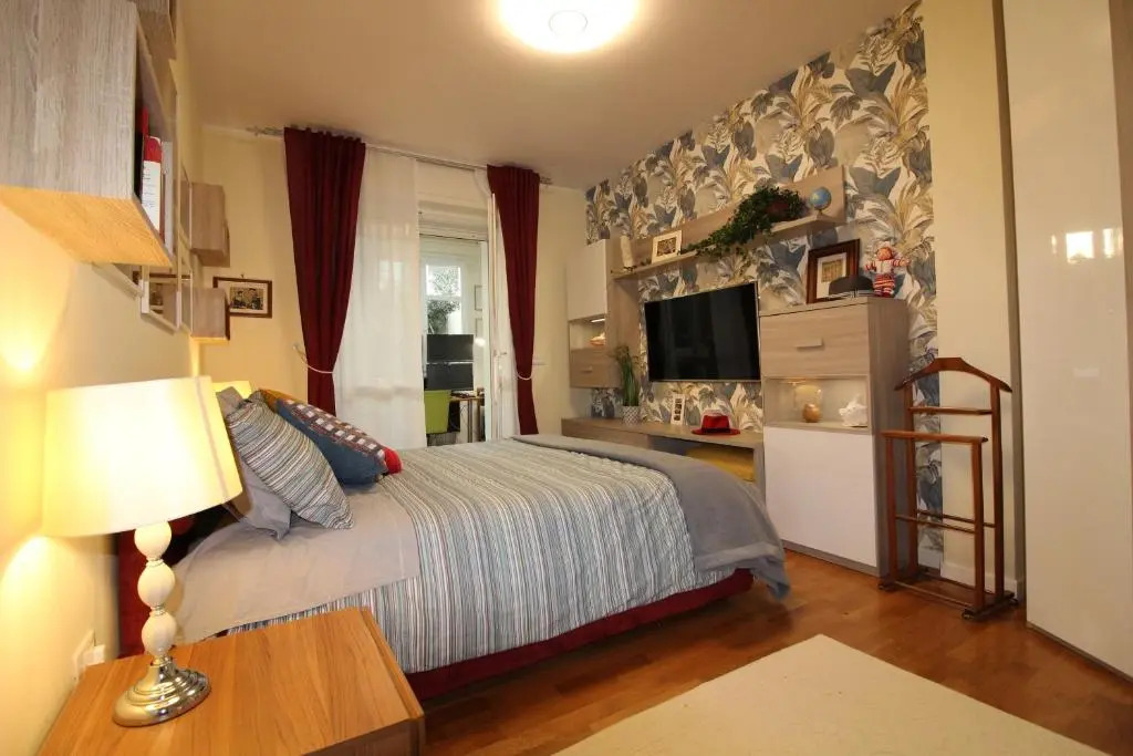 Cozy apt 10 mins walk from Poetto + terrace