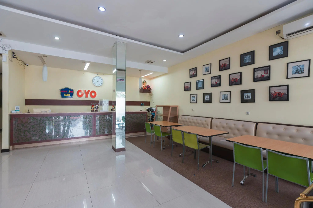 OYO 773 Hotel Rujia