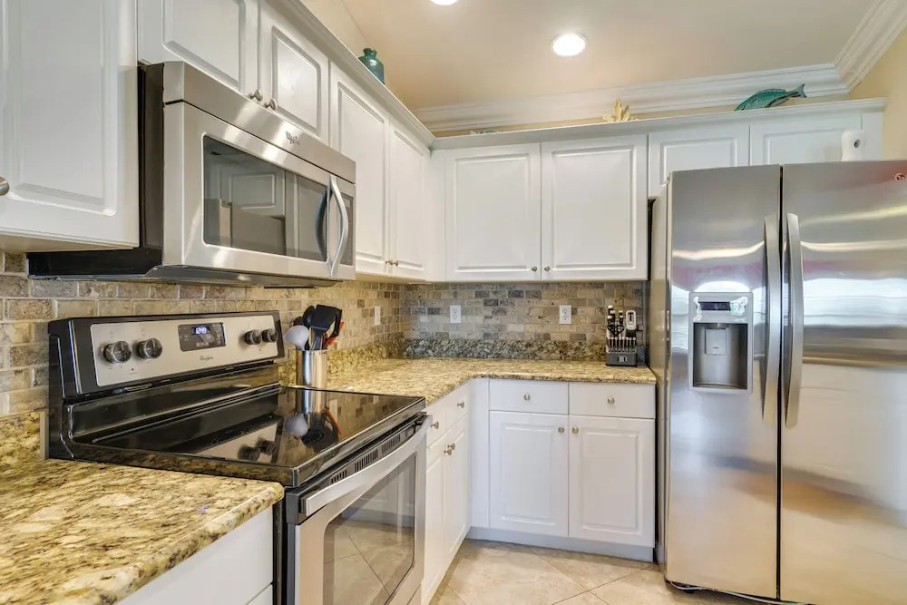 Family-friendly Home ~ 10 Mi to Dtwn Cape Coral