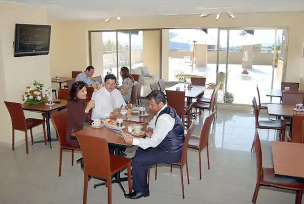 Imperio Suites
