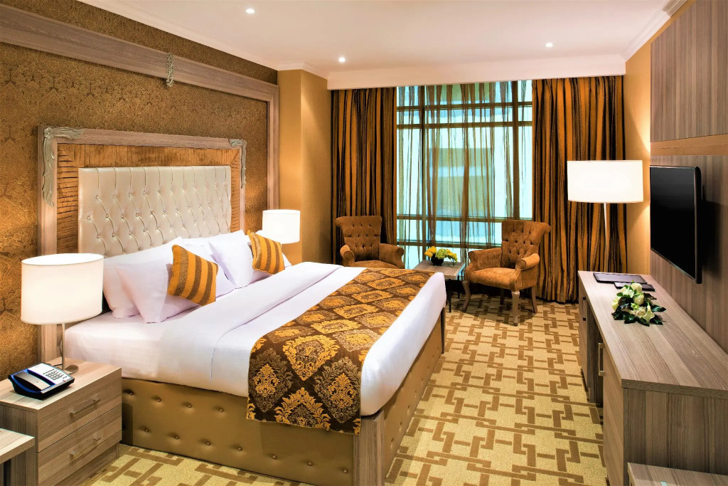 Sapphire Plaza Hotel