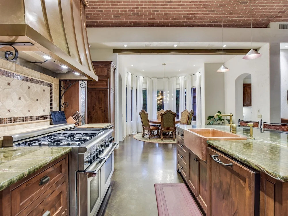 Brandon House #143476 - 5 Br Estate