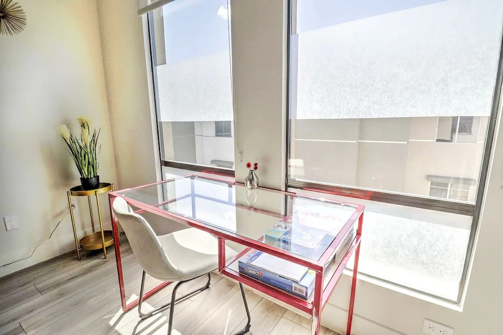 Private Rooftop Terrace-Walk Score 81 4003