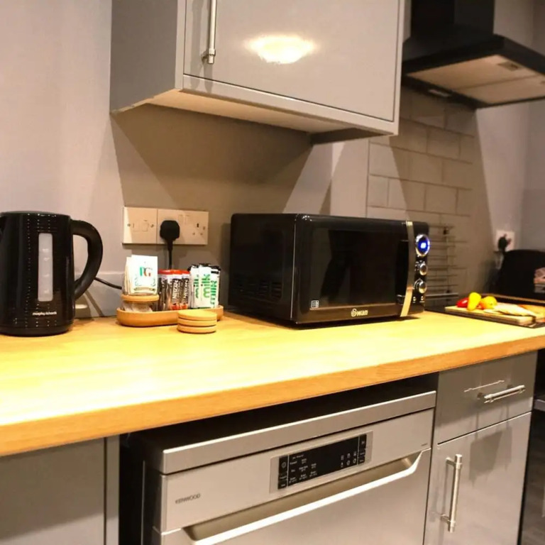 The Cavern Apartment Liver House