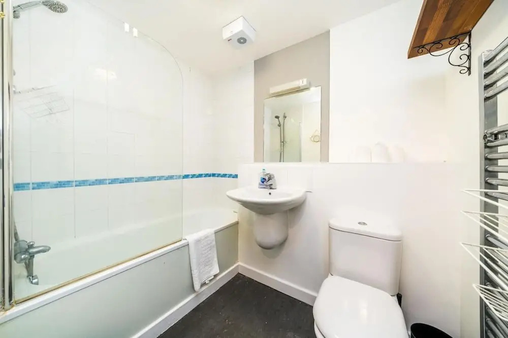 2 Bed Apartment Near Mark Street Gardens