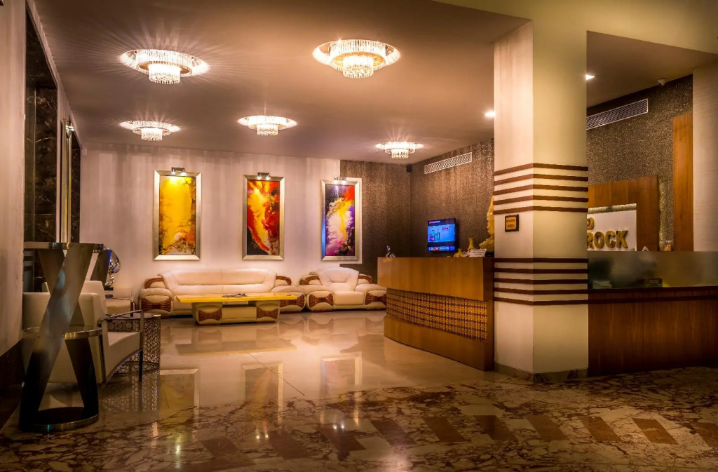 Hotel Sea N Rock
