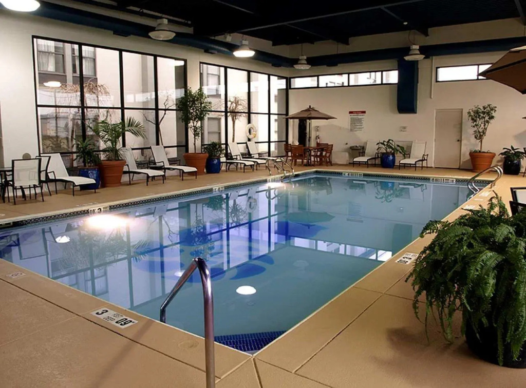 DoubleTree by Hilton Buffalo-Amherst