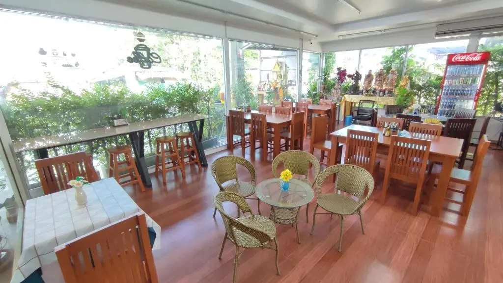 Pa Chalermchai Guesthouse