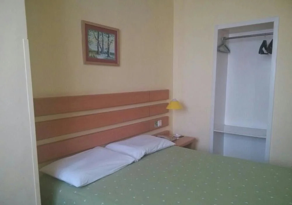Home Inn Dongguan