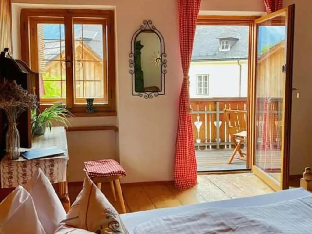 Отель Pension Leopoldine