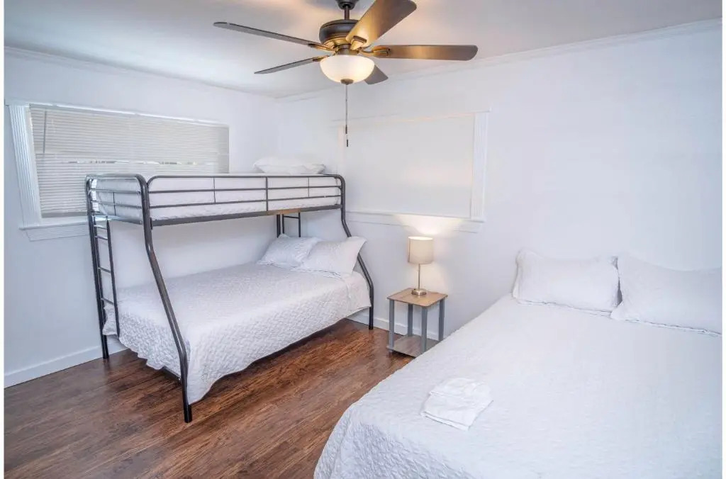Tranquil Getaway 3br/2ba Near Downtown
